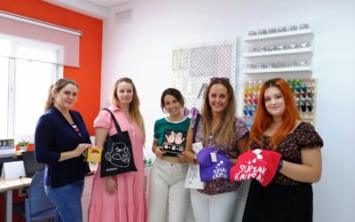 Visita de Beatriz García de la Fundación Serra-Schönthal al proyecto Al Alba Oblatas de Sevilla