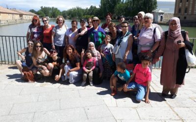 Albor concluye el curso con una reunión de voluntariado y una excursión en barco por el Canal de Cas